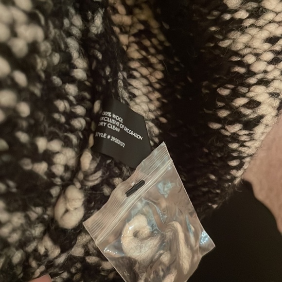 Club Monaco - Cardigan - Picture 3 of 5